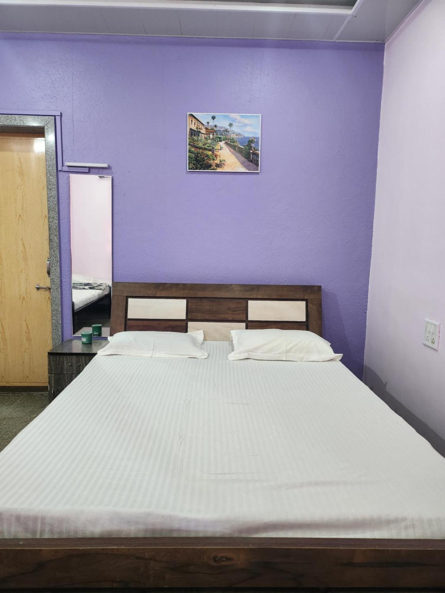 Junglee Nest Holiday Home & Huts มหาบาเลชวาร์ ภายนอก รูปภาพ