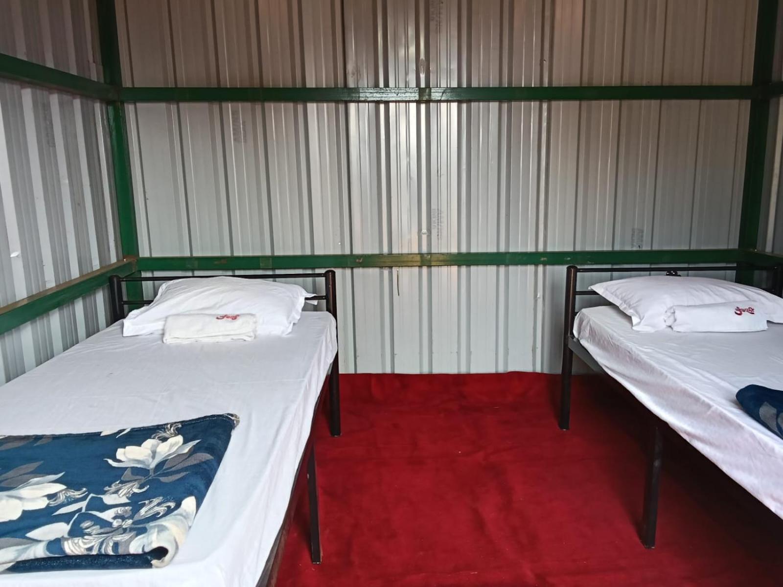 Junglee Nest Holiday Home & Huts มหาบาเลชวาร์ ภายนอก รูปภาพ