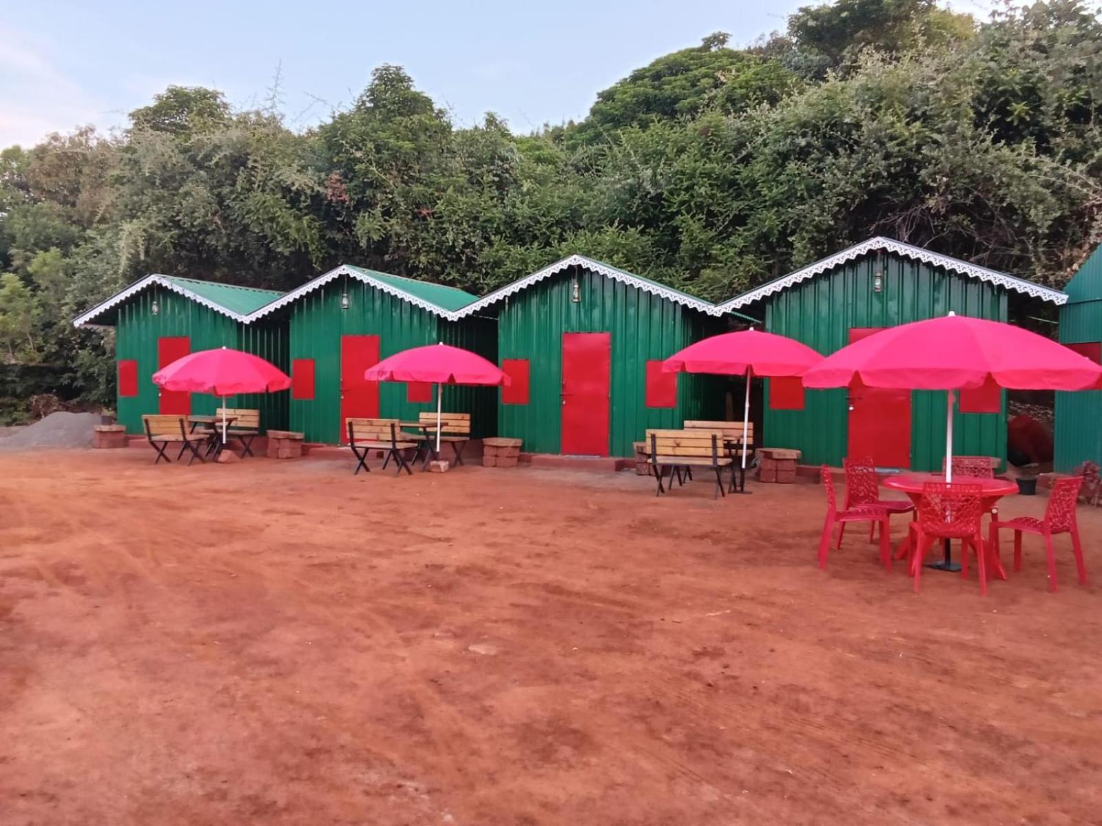 Junglee Nest Holiday Home & Huts มหาบาเลชวาร์ ภายนอก รูปภาพ