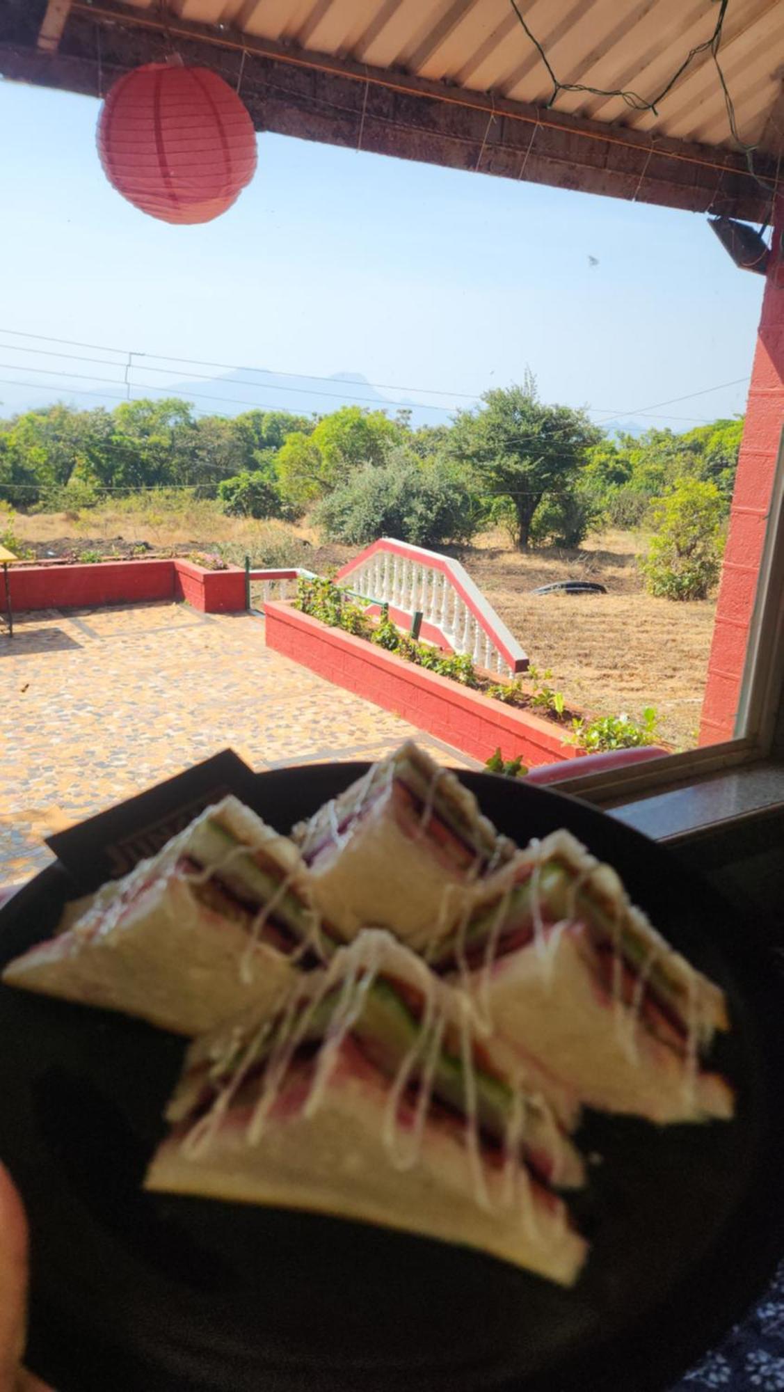 Junglee Nest Holiday Home & Huts มหาบาเลชวาร์ ภายนอก รูปภาพ