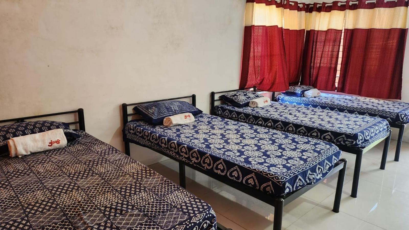Junglee Nest Holiday Home & Huts มหาบาเลชวาร์ ภายนอก รูปภาพ
